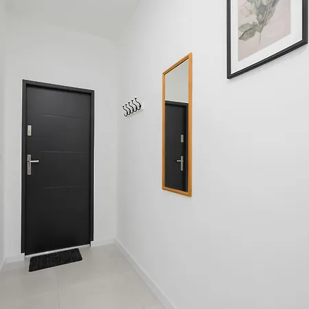 公寓 Klimatyzowane Typu Blisko Centrum I Starego Browaru By Renters