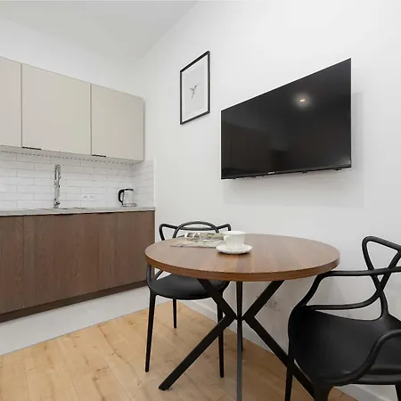 Klimatyzowane Typu Blisko Centrum I Starego Browaru By Renters 公寓